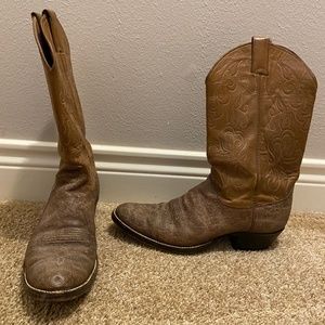 Size 11 double AA mens cowboy boots Justin brand…made from elephant